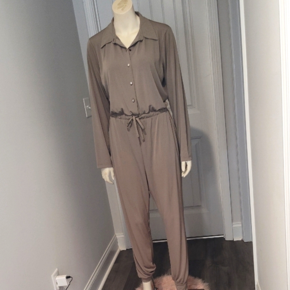 VENUS Khaki Jumpsuit - Picture 6 of 11